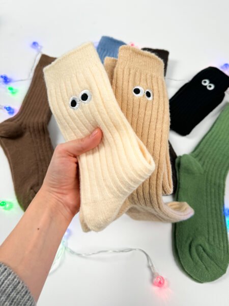 Șosete calde din lână de iepure cu ochi brodați