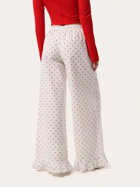Pantaloni de casă călduroși, albi, cu inimioare