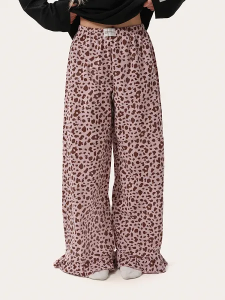 Pantaloni de casă călduroși cu imprimeu leopard – liliachii