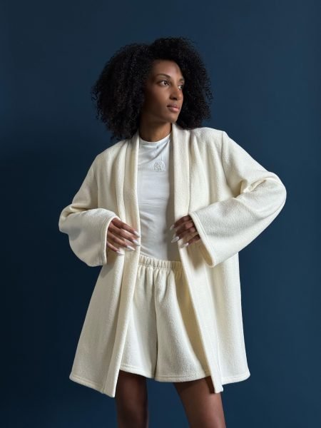 Costum de casă triplă din frotir călduros, culoare lapte: kimono, tricou și șorturi