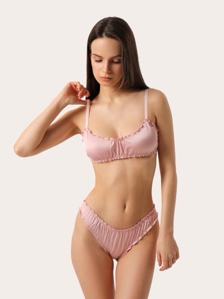 Set de lenjerie din mătase cu volane – pudrat