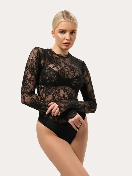 Body negru din dantelă